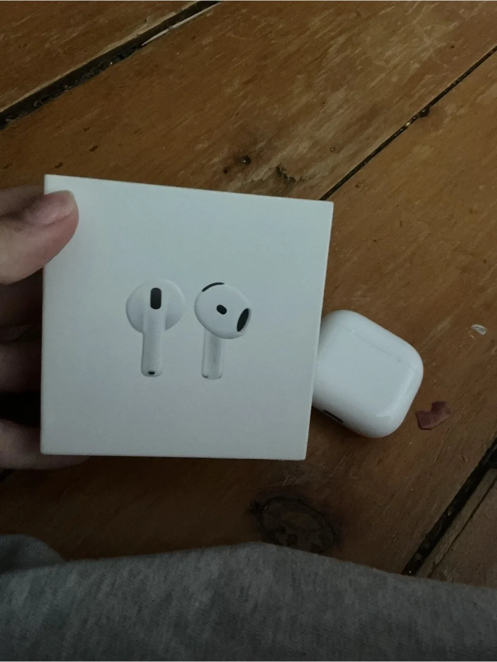 Apple Airpods 4 CASE ONLY